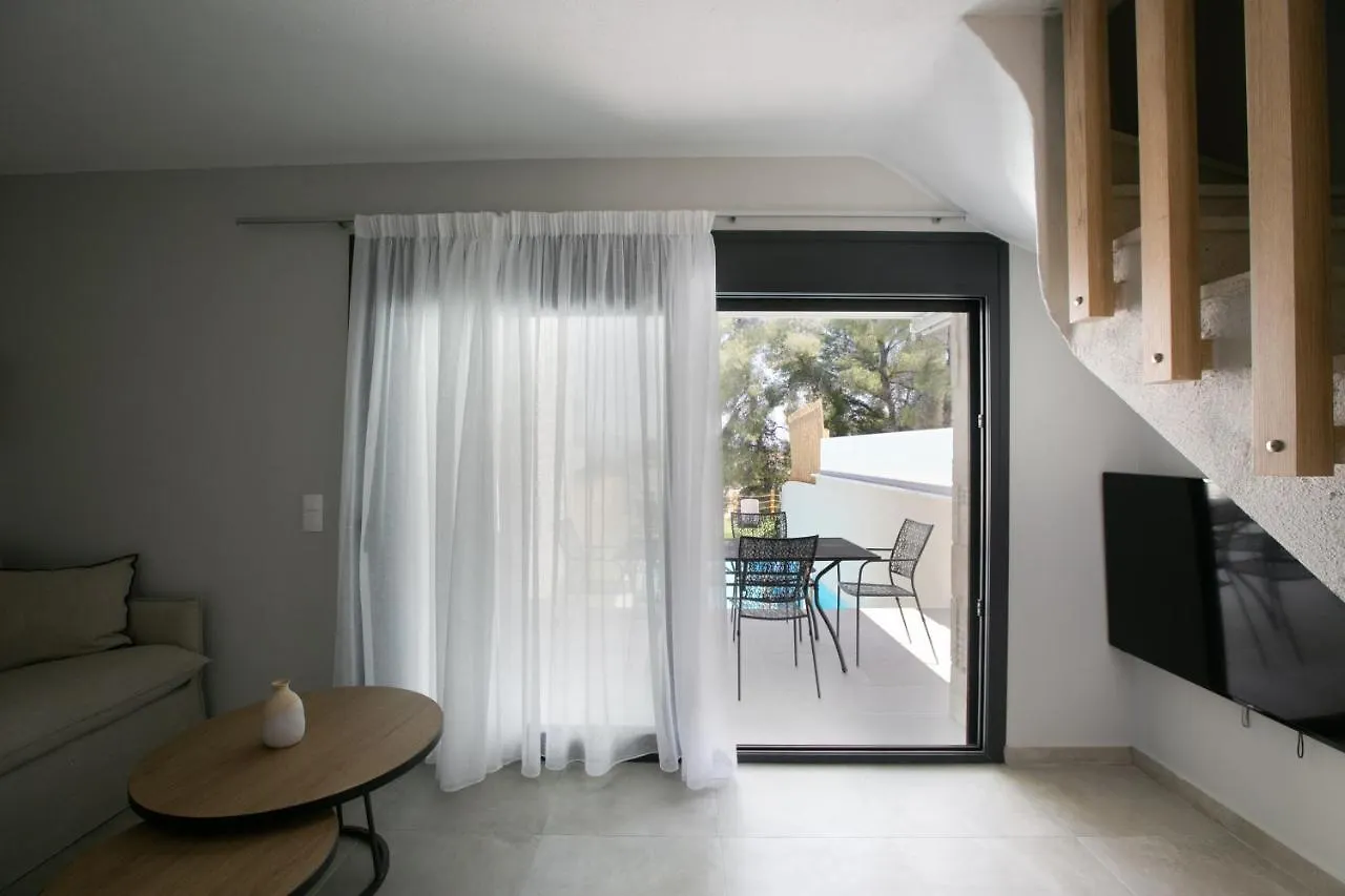 The Euphoria Club Luxury Villas Pefkochori